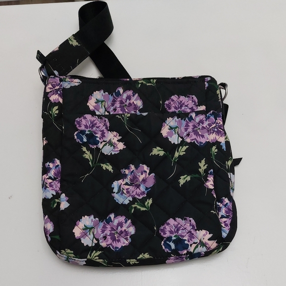 Vera Bradley Performance Twill Triple Zip Hipster Floating Plum Pansies NWT - Picture 3 of 3